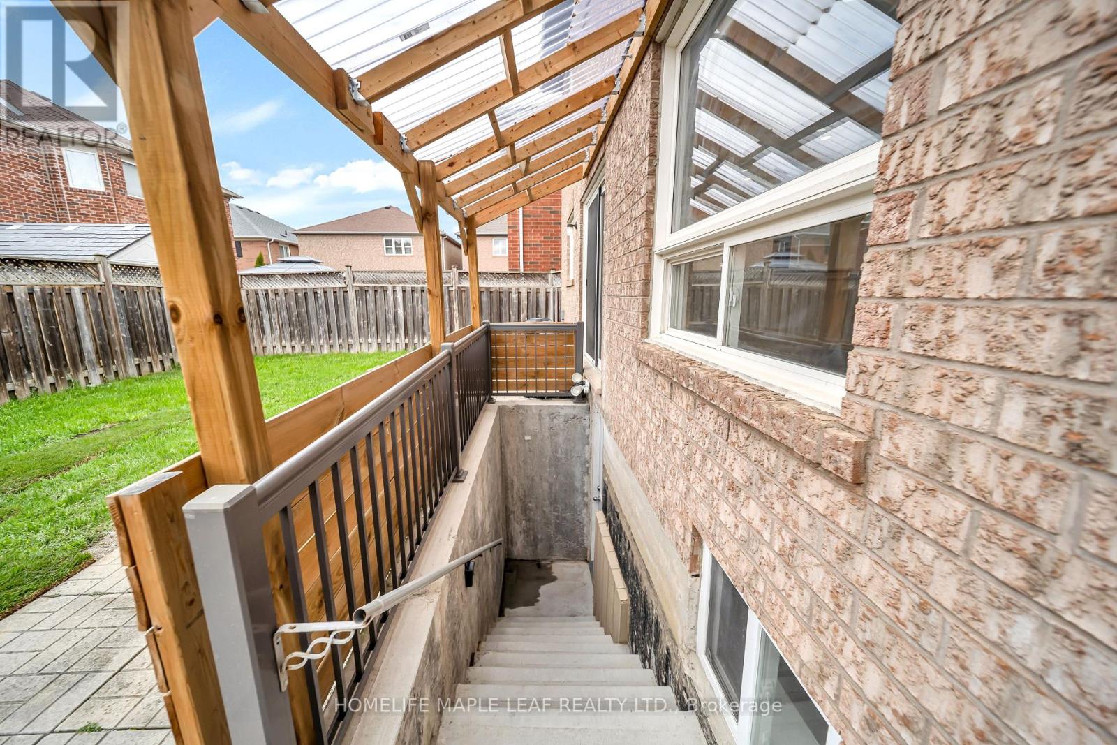 6 Vermont Road, Brampton, Ontario  L7A 3G3 - Photo 43 - W13072048