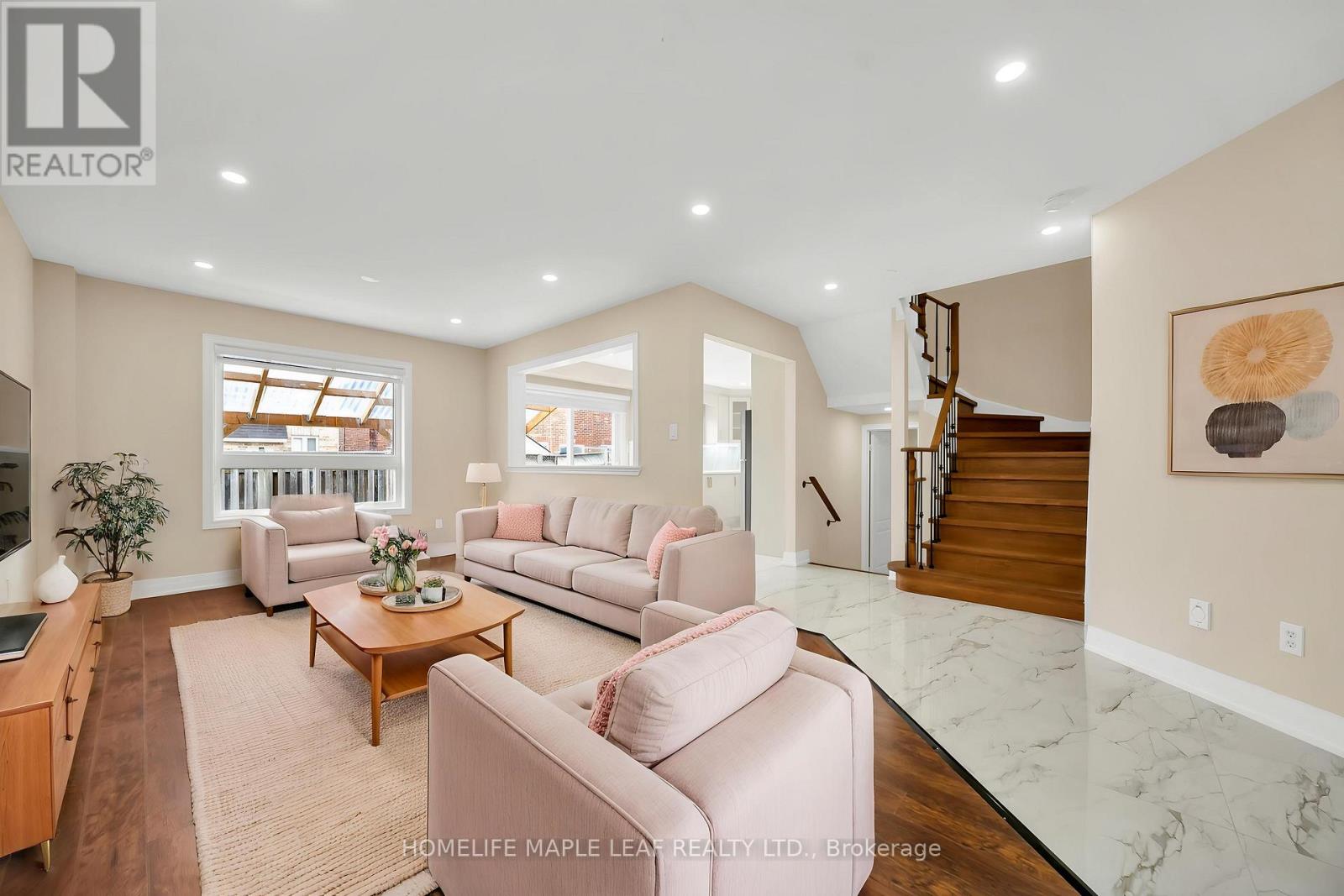 6 Vermont Road, Brampton, Ontario  L7A 3G3 - Photo 6 - W13072048