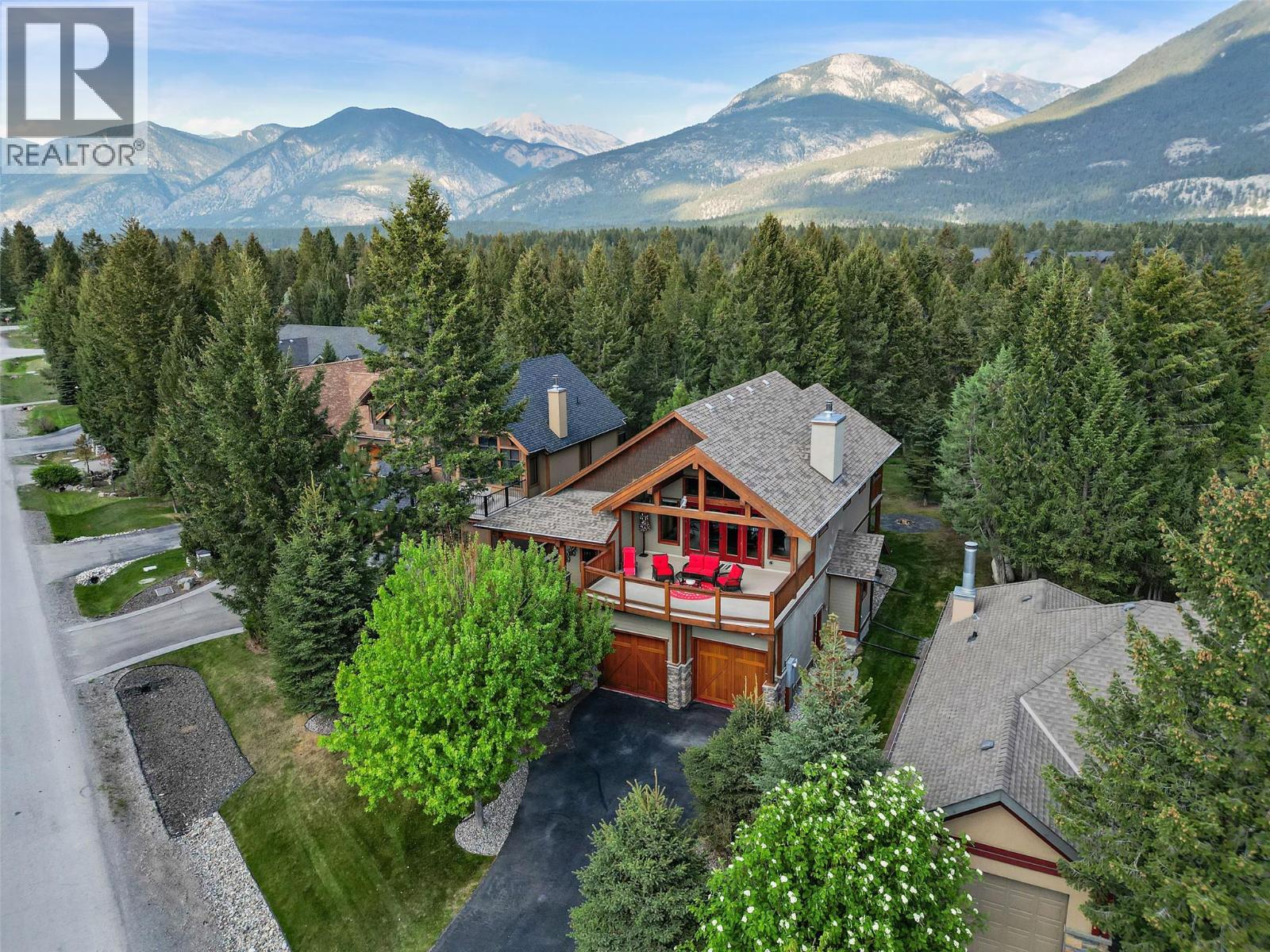4812 Lakehill Road, Windermere, British Columbia