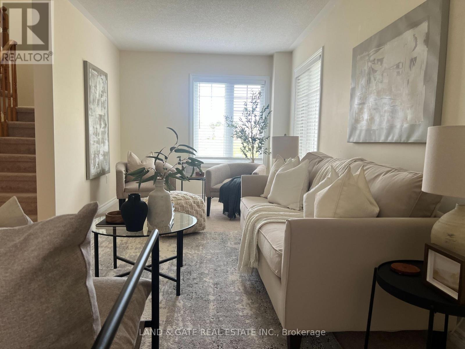 495 Mearns Avenue, Clarington, Ontario  L1C 5M5 - Photo 2 - E13072476