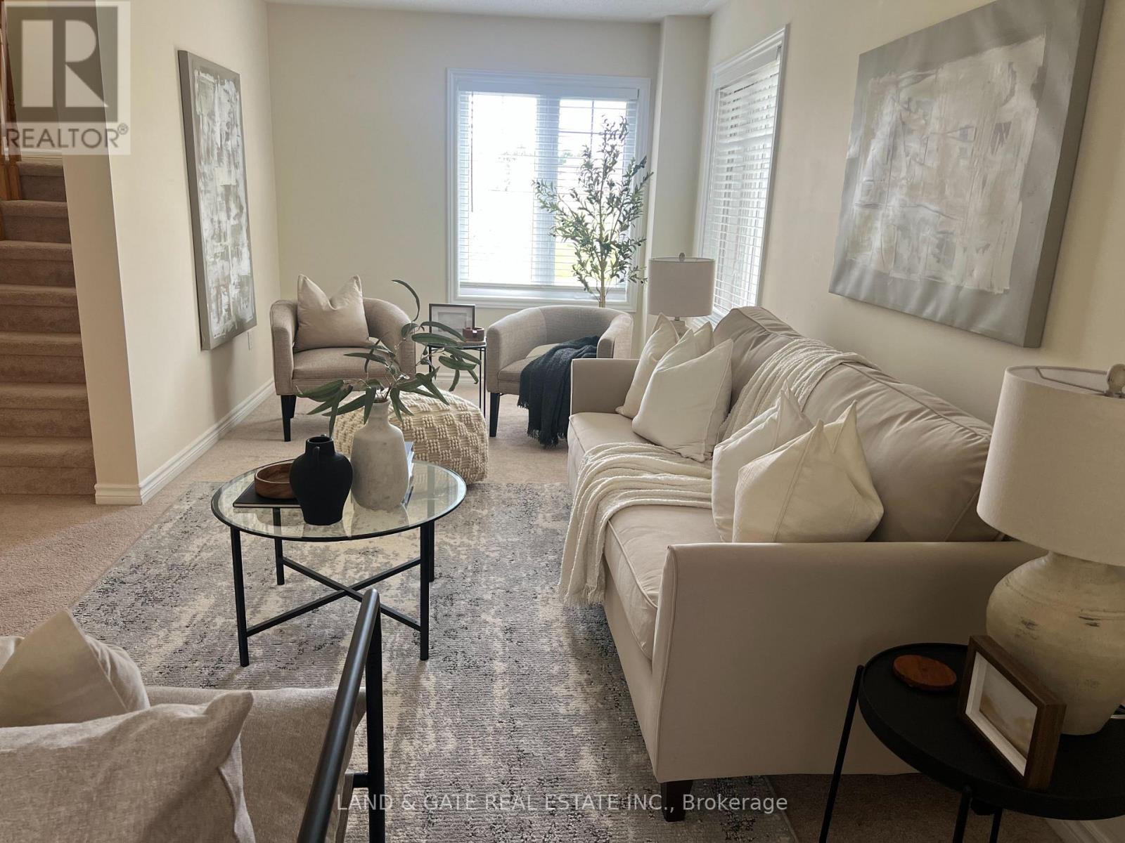 495 Mearns Avenue, Clarington, Ontario  L1C 5M5 - Photo 3 - E13072476