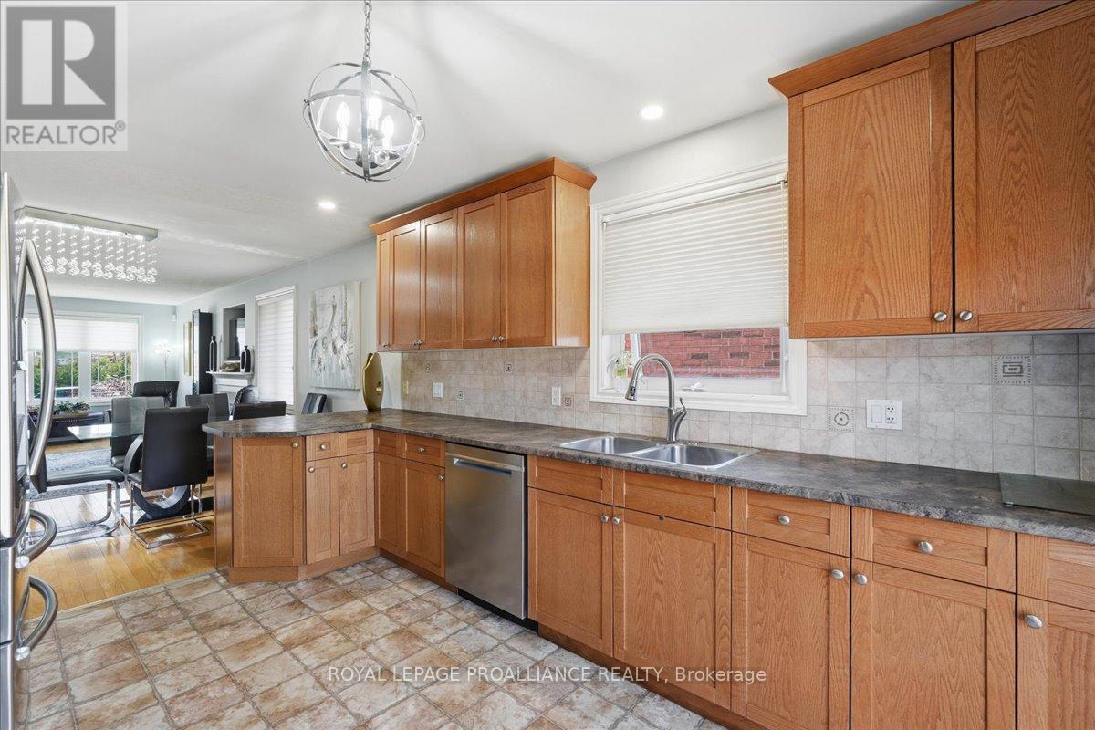 6 Boyce Court, Belleville, Ontario  K8P 5P1 - Photo 14 - X13072504