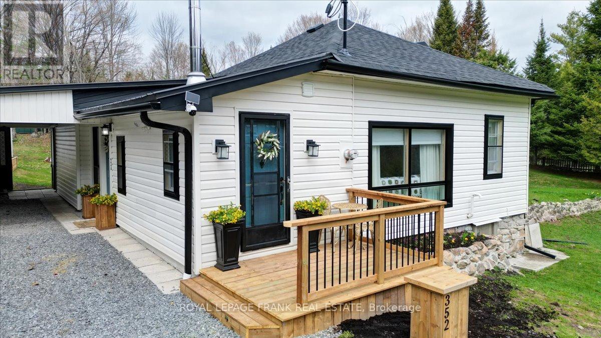 352 LASSWADE ROAD, North Kawartha, Ontario