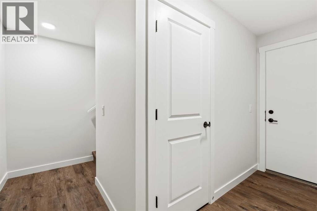 609 Sovereign Common SW, Calgary, Alberta  T3C 3Y3 - Photo 25 - A2286298