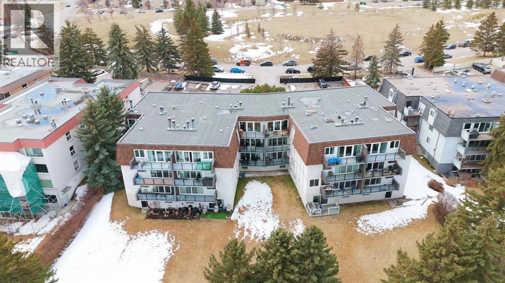 201, 512 Cedar Crescent Sw, Calgary, Alberta  T3C 2Y8 - Photo 1 - A2304899
