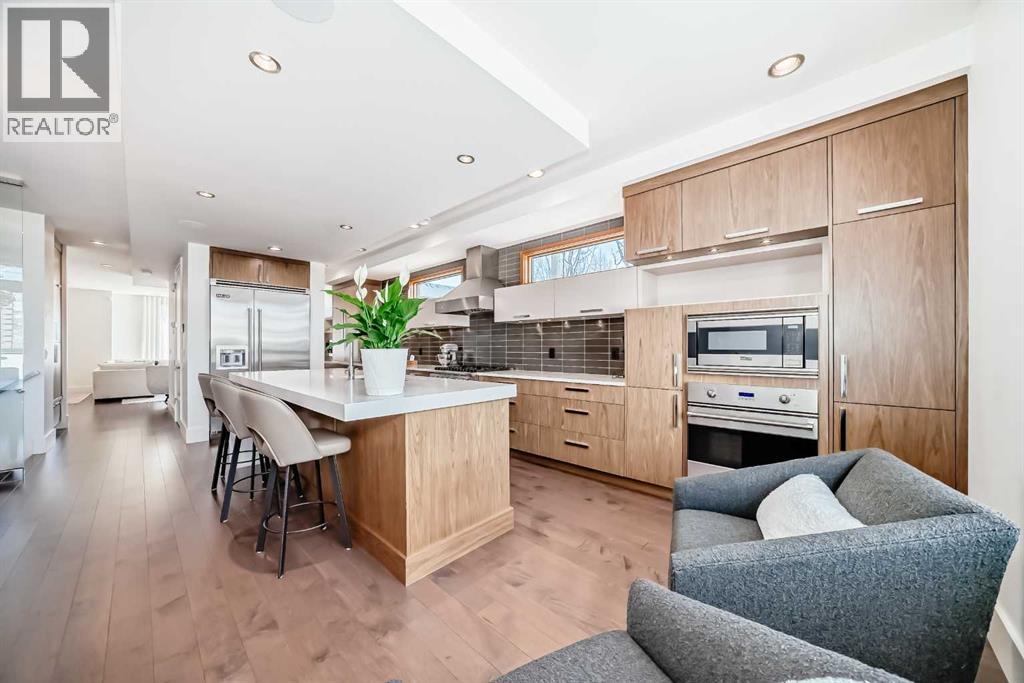 2142 28 Avenue SW, Calgary, Alberta  T2t 1K5 - Photo 9 - A2305725