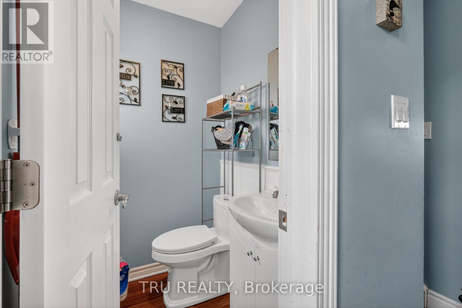369 Mockingbird Drive, Ottawa, Ontario  K1E 2A6 - Photo 10 - X13072498