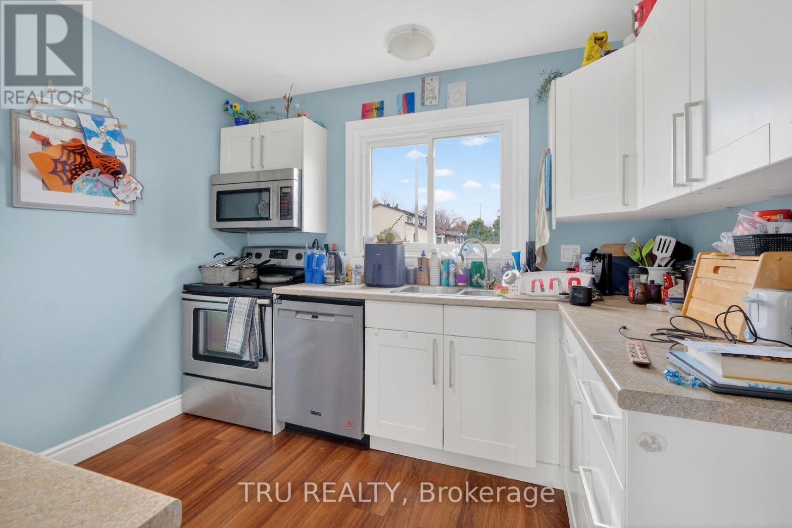 369 Mockingbird Drive, Ottawa, Ontario  K1E 2A6 - Photo 12 - X13072498