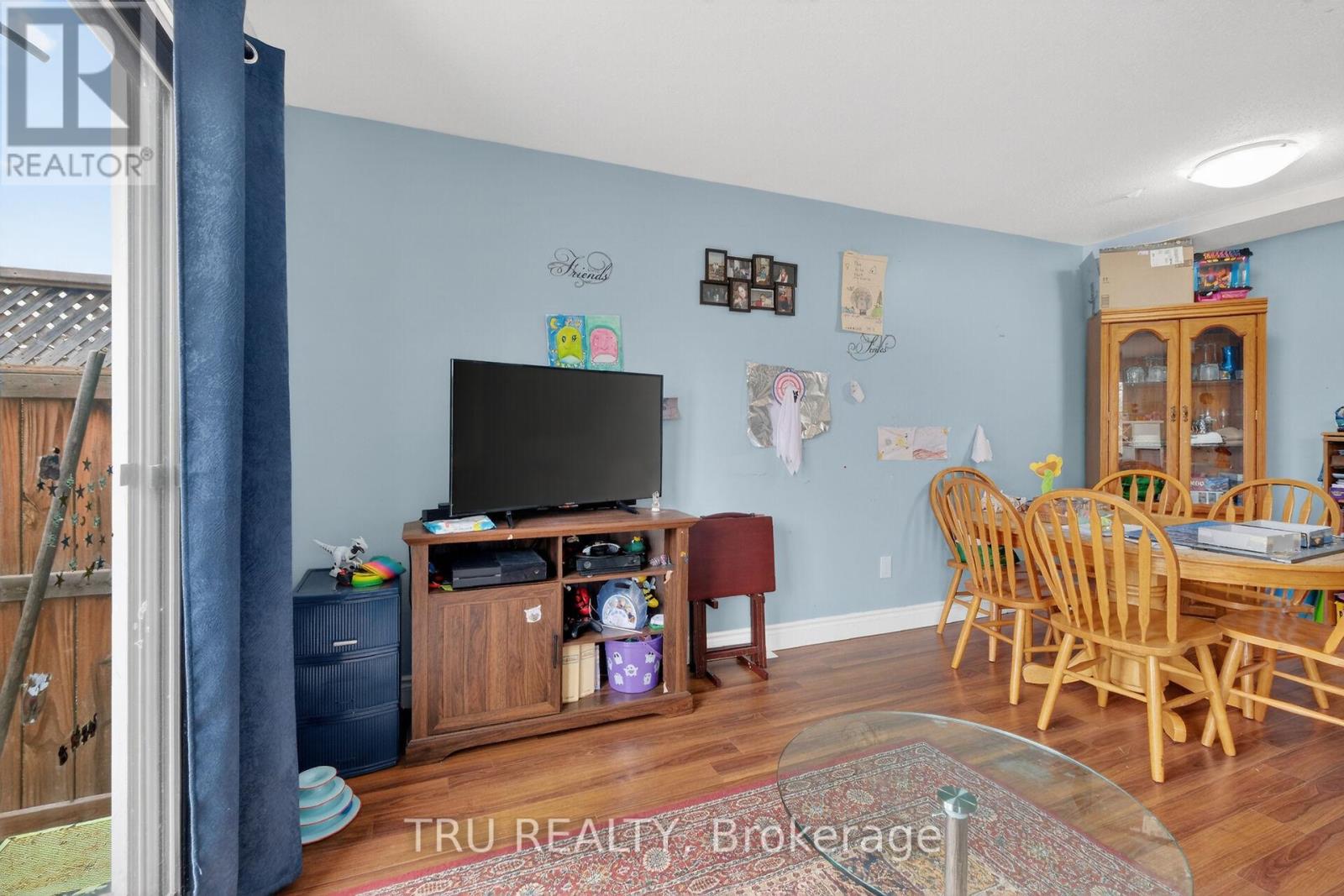 369 Mockingbird Drive, Ottawa, Ontario  K1E 2A6 - Photo 5 - X13072498