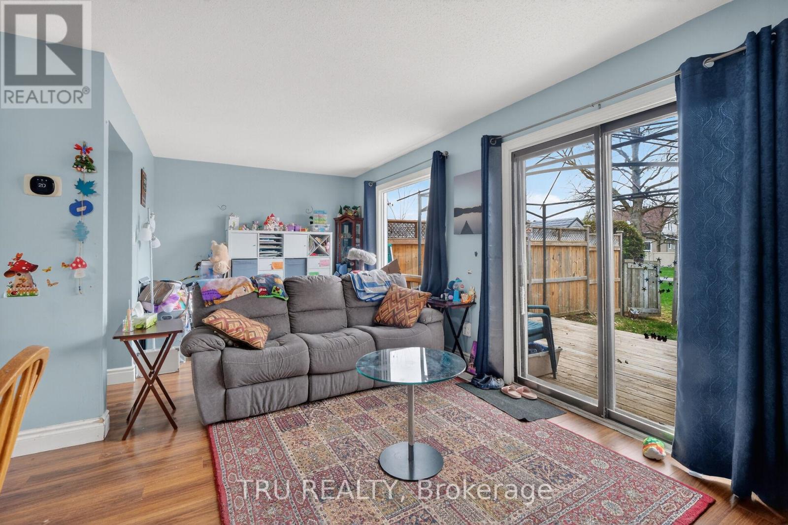 369 Mockingbird Drive, Ottawa, Ontario  K1E 2A6 - Photo 8 - X13072498