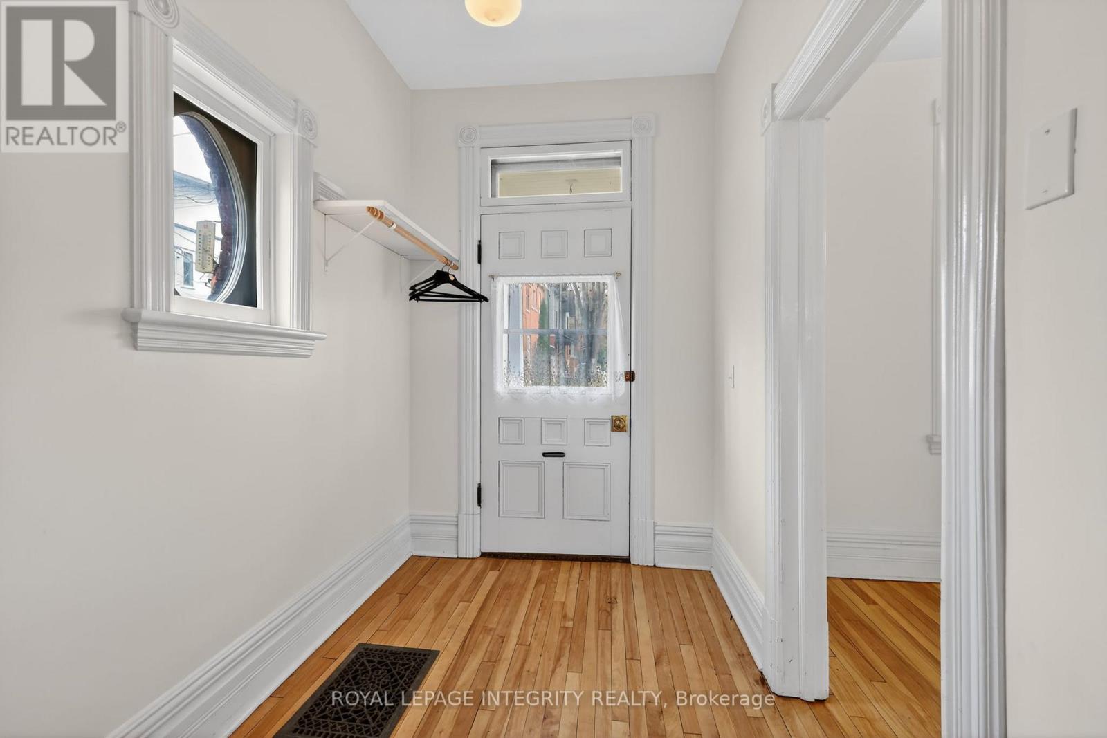 56 Grosvenor Avenue, Ottawa, Ontario  K1S 4S2 - Photo 5 - X13072522