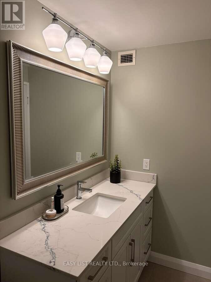 2005 - 415 Greenview Avenue, Ottawa, Ontario  K2B 8G5 - Photo 16 - X13072572