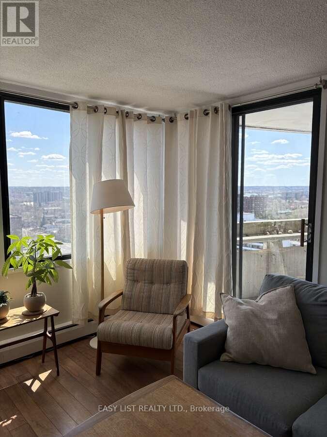 2005 - 415 Greenview Avenue, Ottawa, Ontario  K2B 8G5 - Photo 3 - X13072572