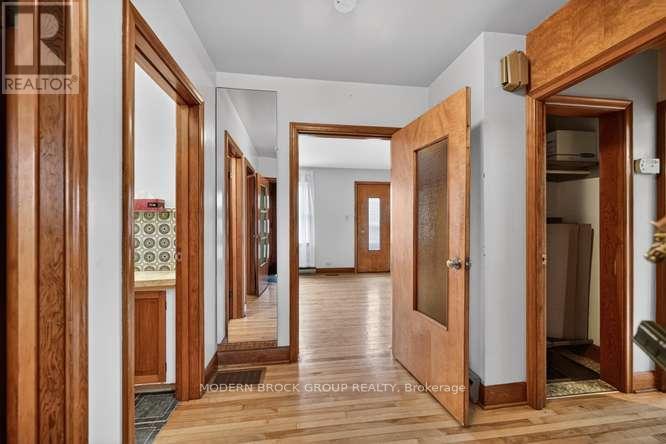 96 Salisbury Avenue, Brockville, Ontario  K6V 2T7 - Photo 8 - X13072520