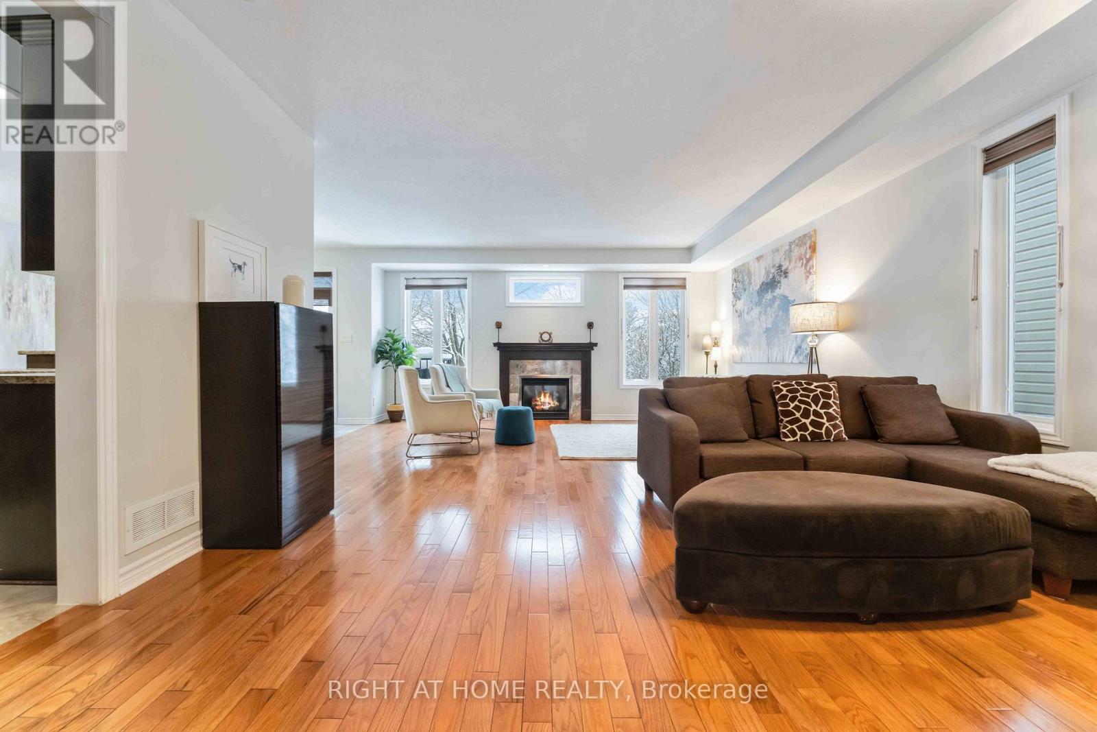 162 Saltspring Private, Ottawa, Ontario  K2M 0B1 - Photo 6 - X12887322