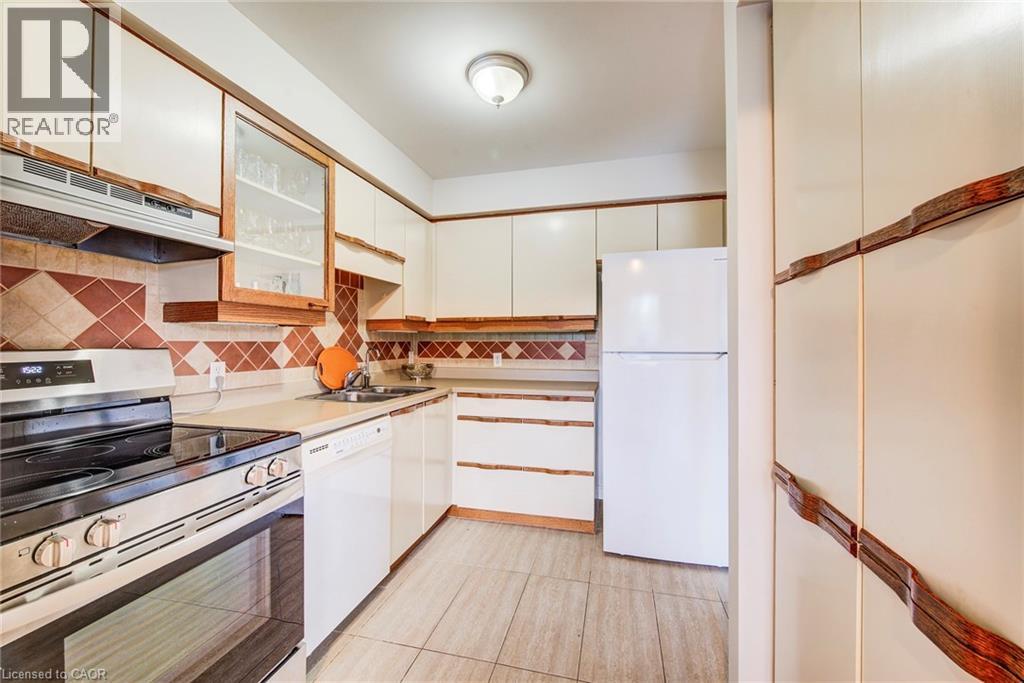 79 Brembel Street, Kitchener, Ontario  N2B 3T7 - Photo 11 - 40826299