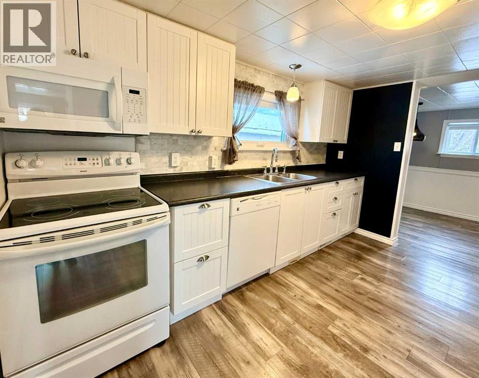 1033 16 Avenue, Wainwright, Alberta  T9W 1K3 - Photo 12 - A2288783