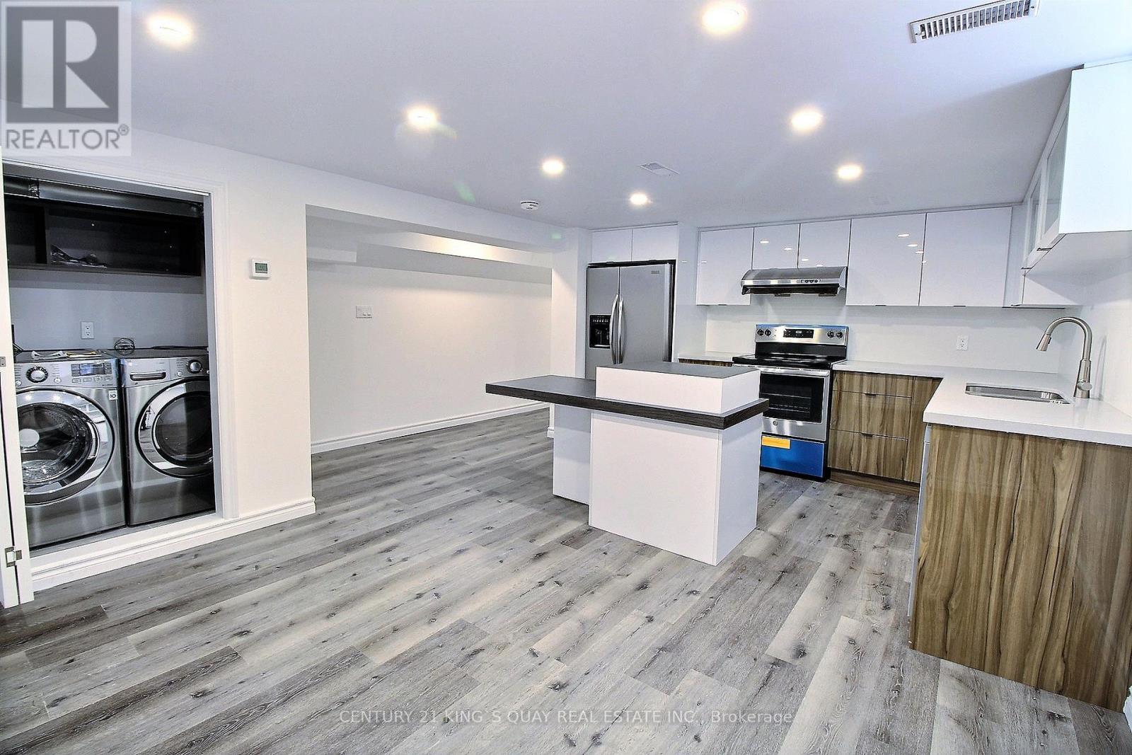 Bsmt - 1763 Bayview Avenue, Toronto, Ontario  M4G 3C5 - Photo 2 - C13069954