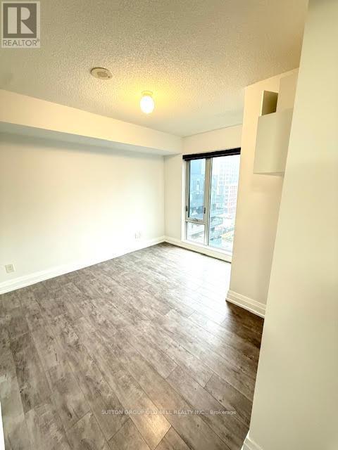 W804 - 565 Wilson Avenue W, Toronto, Ontario  M3H 0C6 - Photo 16 - C13072454