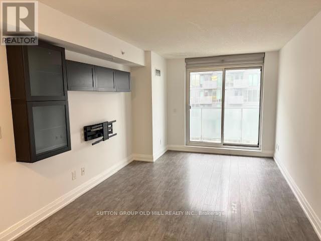 W804 - 565 Wilson Avenue W, Toronto, Ontario  M3H 0C6 - Photo 5 - C13072454