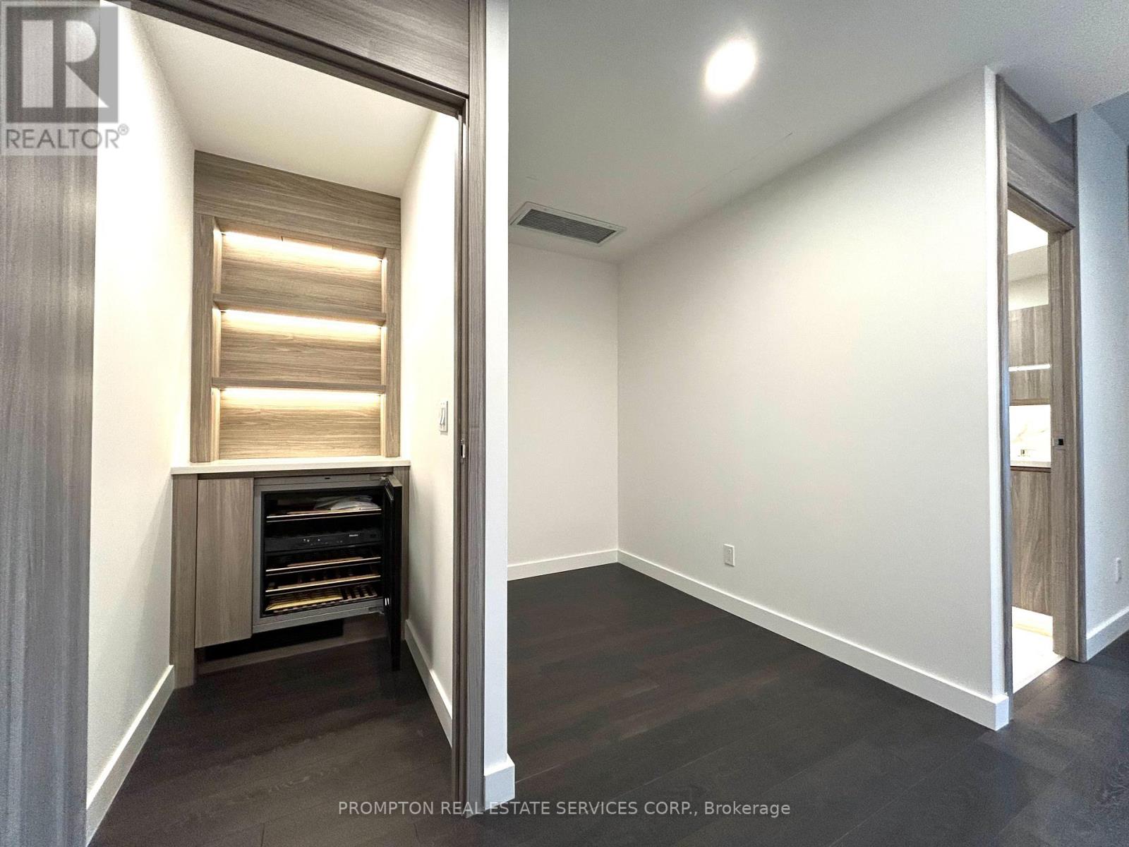 68 Esther Shiner Boulevard, Toronto, Ontario  M2K 0J6 - Photo 5 - C13072518