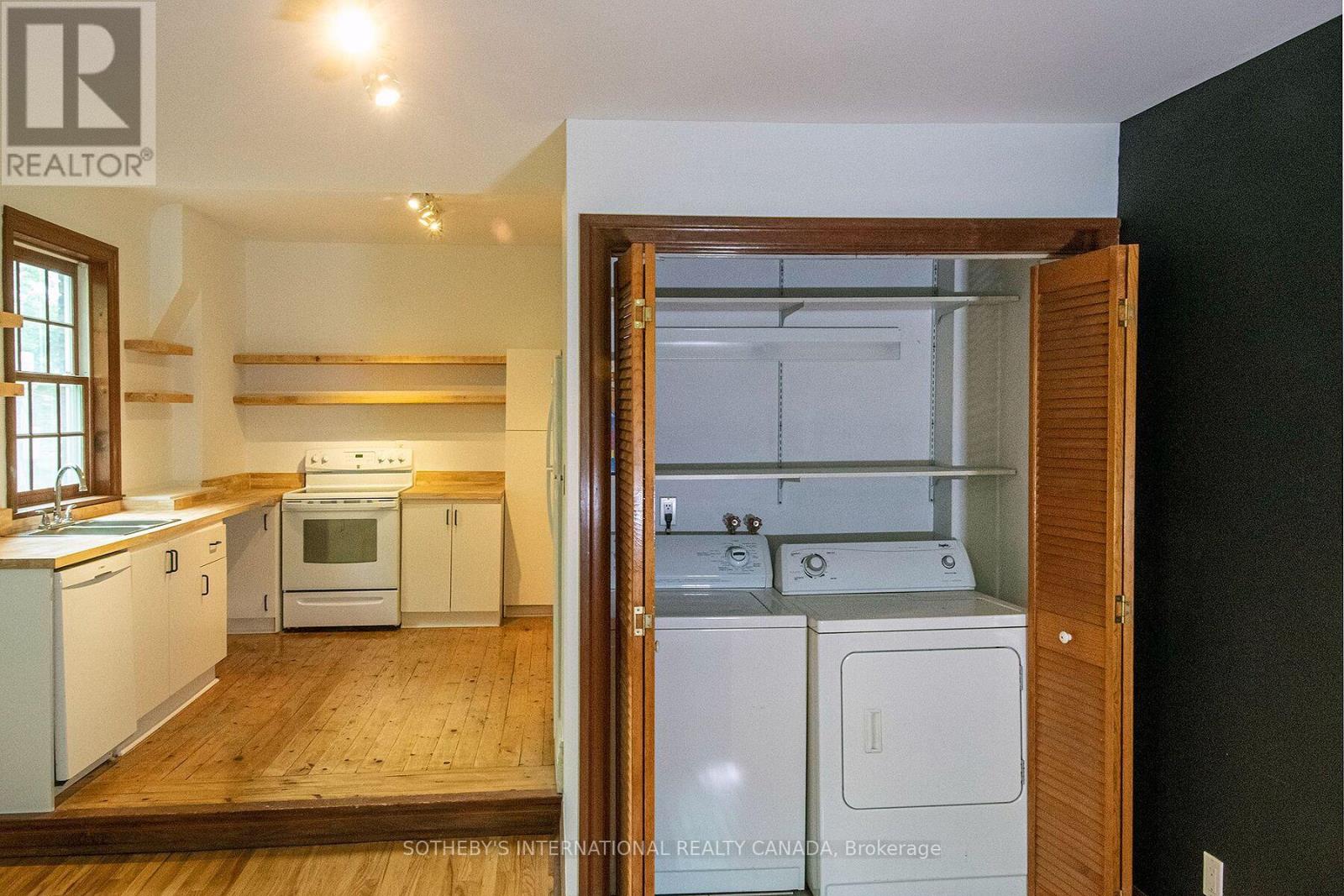 Upper - 19 Melgund Road, Toronto, Ontario  M5R 1Z9 - Photo 9 - C13072538