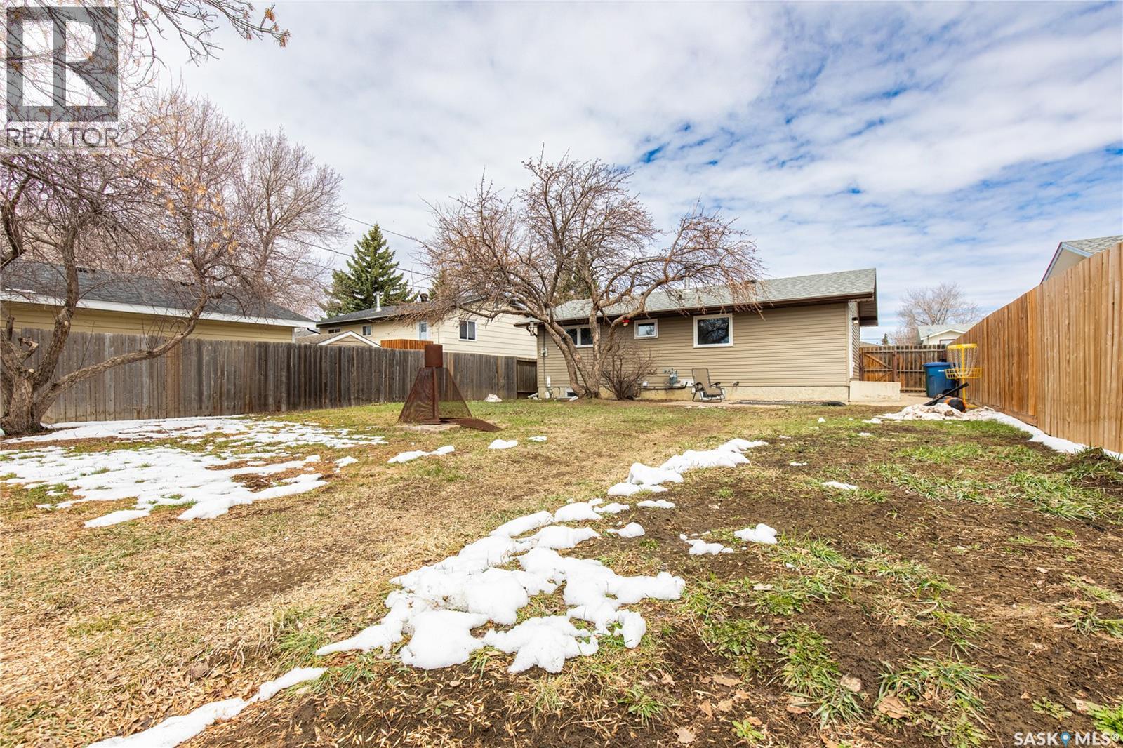 1511 Glendale Street, Moose Jaw, Saskatchewan  S6H 7B3 - Photo 49 - SK034571