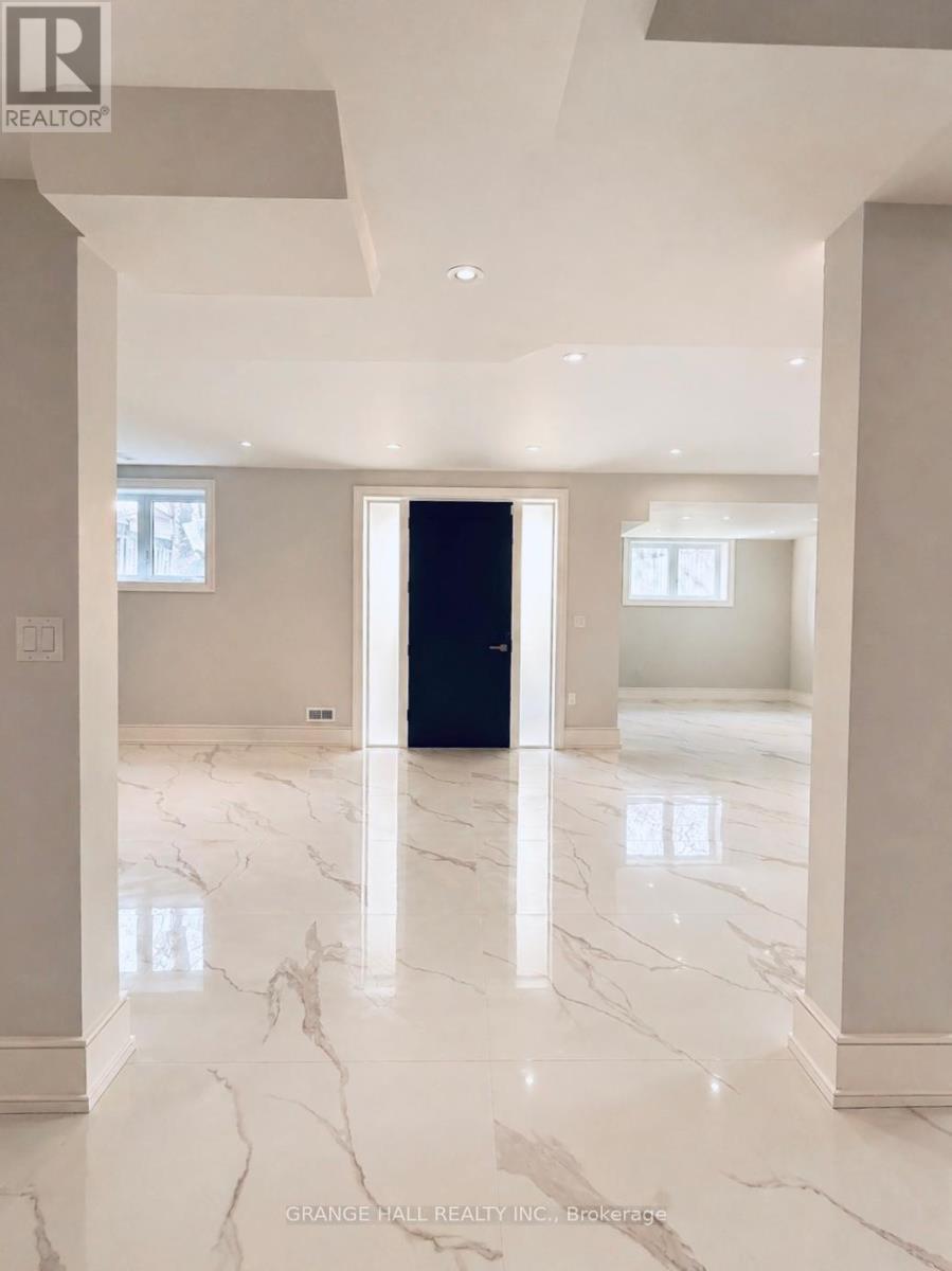 16 Barker Avenue, Toronto, Ontario  M4C 2N3 - Photo 33 - W13018612