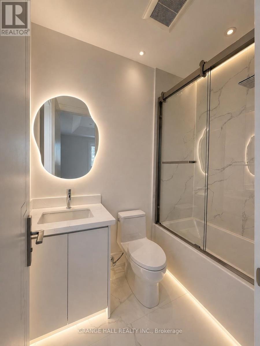 16 Barker Avenue, Toronto, Ontario  M4C 2N3 - Photo 25 - W13018612
