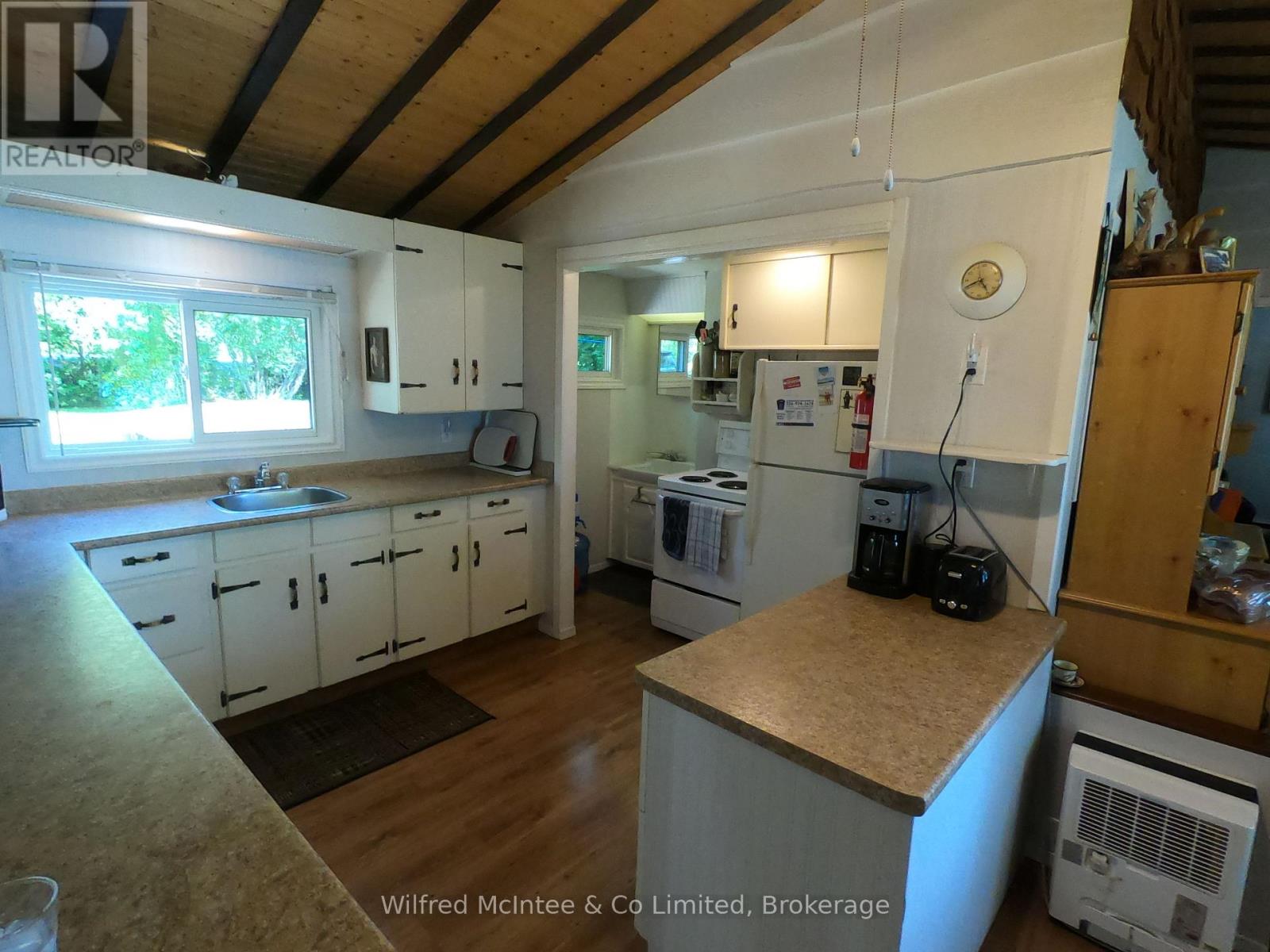 849 Bruce Road 13, Native Leased Lands, Ontario  N0H 2G0 - Photo 11 - X13072470
