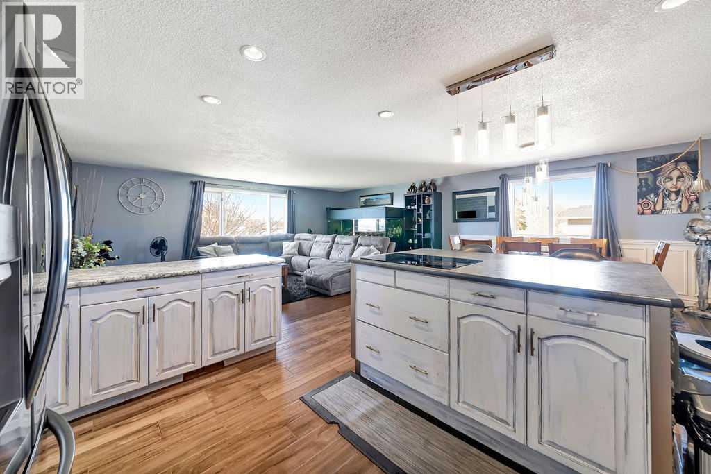 1206 1 Avenue, Wainwright, Alberta  T9W 5A1 - Photo 8 - A2307190