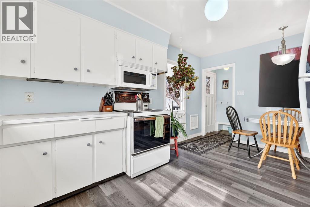3707 Glenbrook Drive SW, Calgary, Alberta  T3E 4L8 - Photo 9 - A2293969