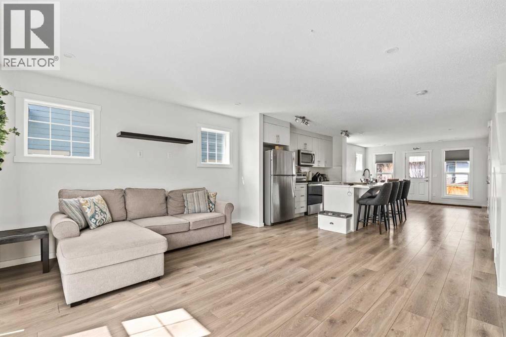 463 Cranbrook Square Se, Calgary, Alberta  T3M 3E3 - Photo 4 - A2303941
