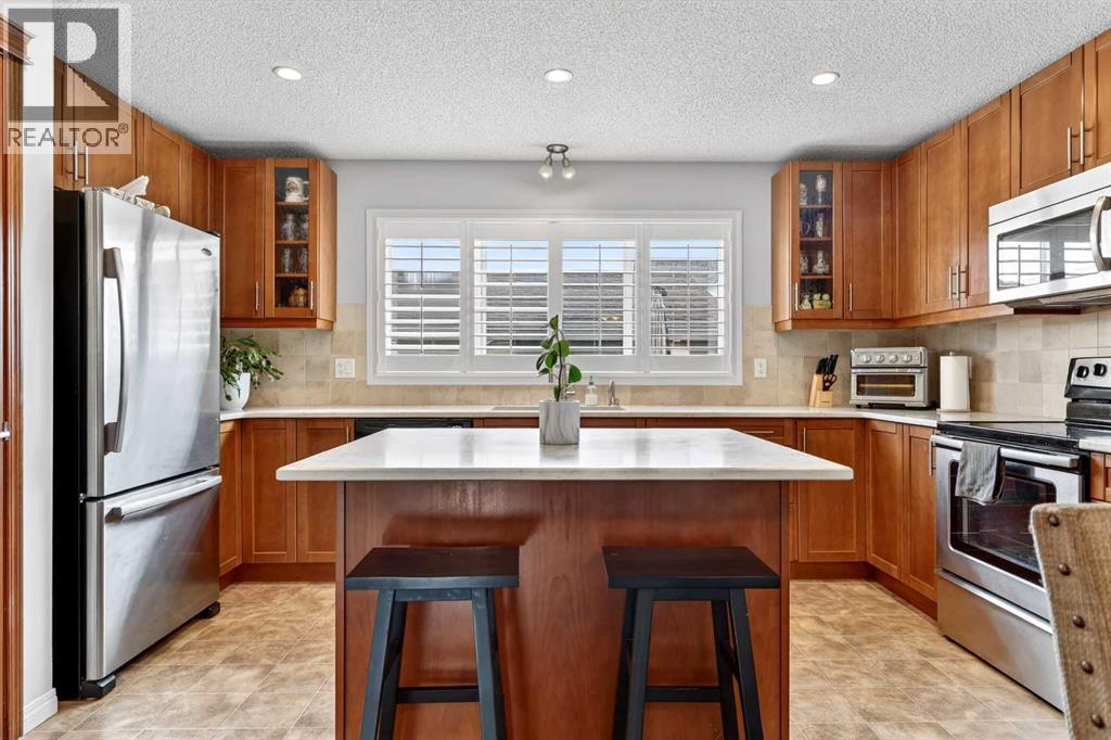 27 Copperpond Heights Se, Calgary, Alberta  T2Z 0W8 - Photo 12 - A2306528