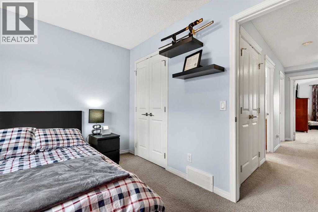 27 Copperpond Heights Se, Calgary, Alberta  T2Z 0W8 - Photo 25 - A2306528