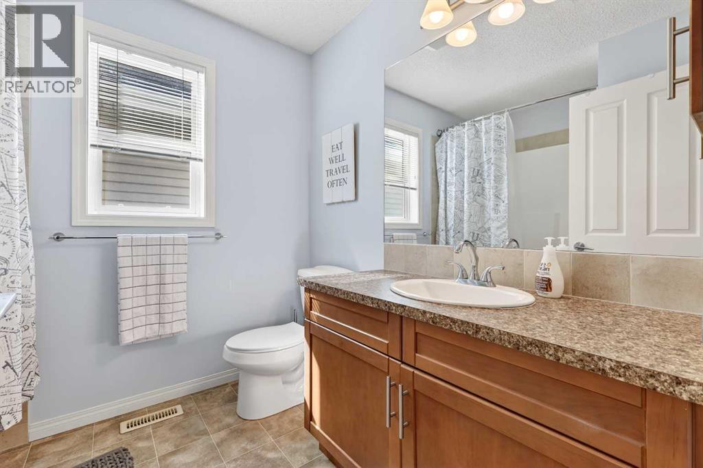 27 Copperpond Heights Se, Calgary, Alberta  T2Z 0W8 - Photo 26 - A2306528
