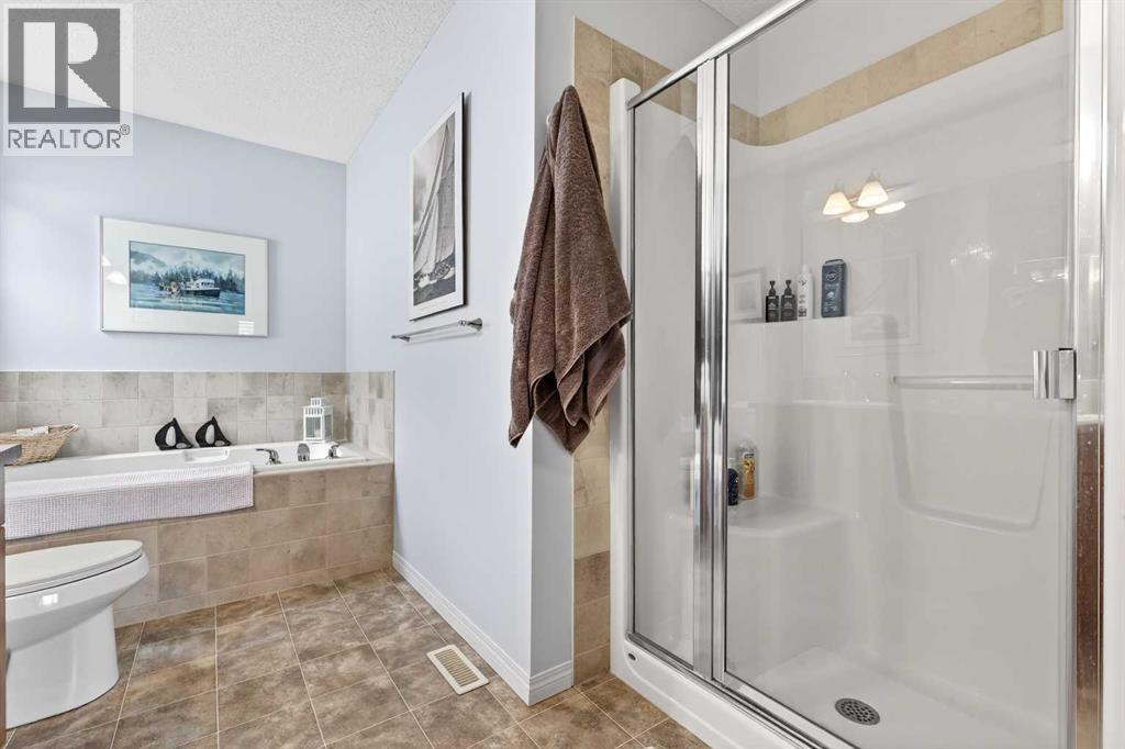 27 Copperpond Heights Se, Calgary, Alberta  T2Z 0W8 - Photo 23 - A2306528