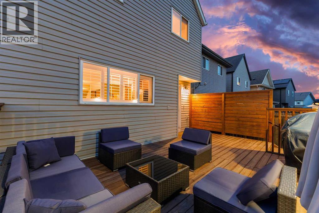 27 Copperpond Heights Se, Calgary, Alberta  T2Z 0W8 - Photo 32 - A2306528