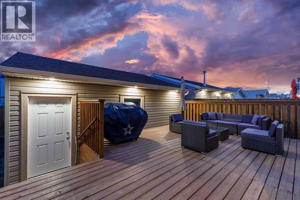27 Copperpond Heights Se, Calgary, Alberta  T2Z 0W8 - Photo 31 - A2306528