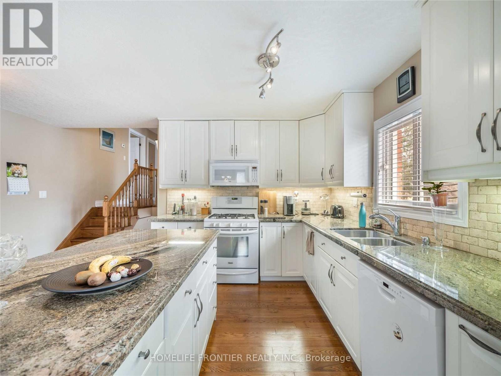 1049 7th Line S, Innisfil, Ontario  M5M 2H1 - Photo 11 - N13072490