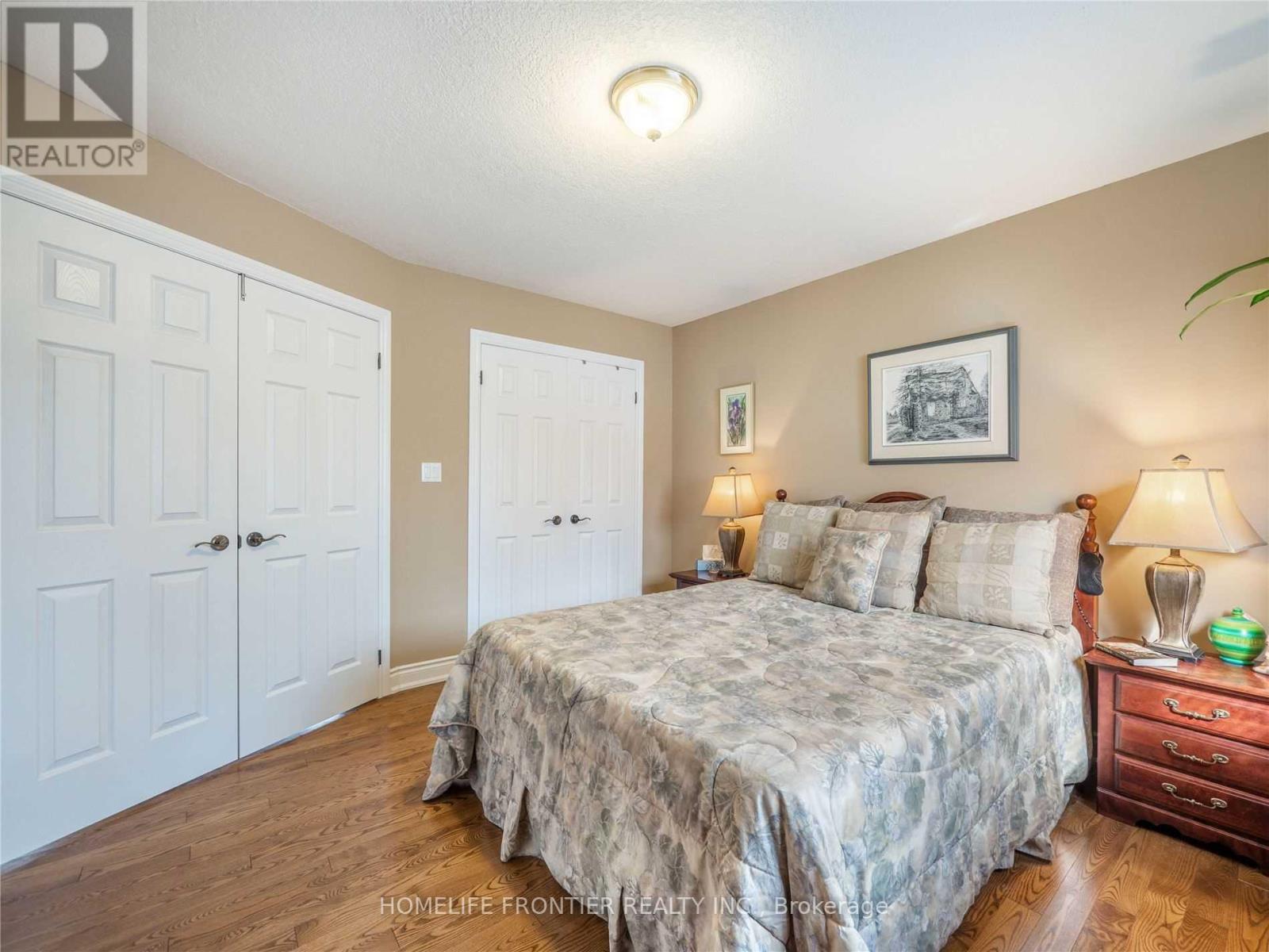 1049 7th Line S, Innisfil, Ontario  M5M 2H1 - Photo 13 - N13072490