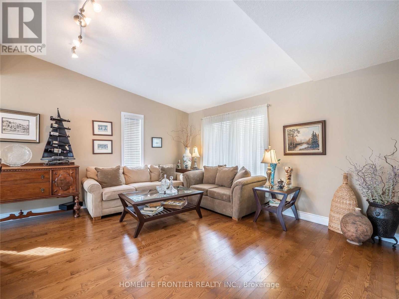 1049 7th Line S, Innisfil, Ontario  M5M 2H1 - Photo 6 - N13072490