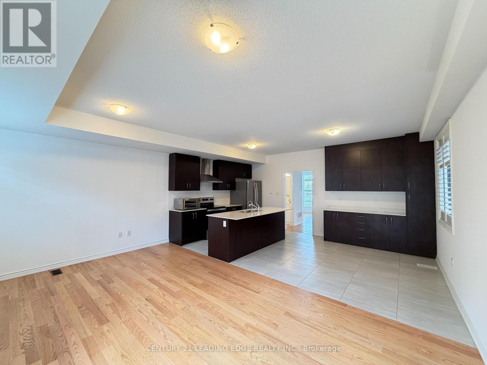 6863 Main Street, Whitchurch-Stouffville, Ontario  L4A 4X2 - Photo 17 - N13072496