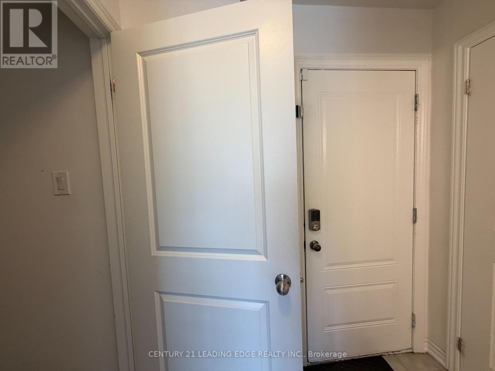 6863 Main Street, Whitchurch-Stouffville, Ontario  L4A 4X2 - Photo 6 - N13072496
