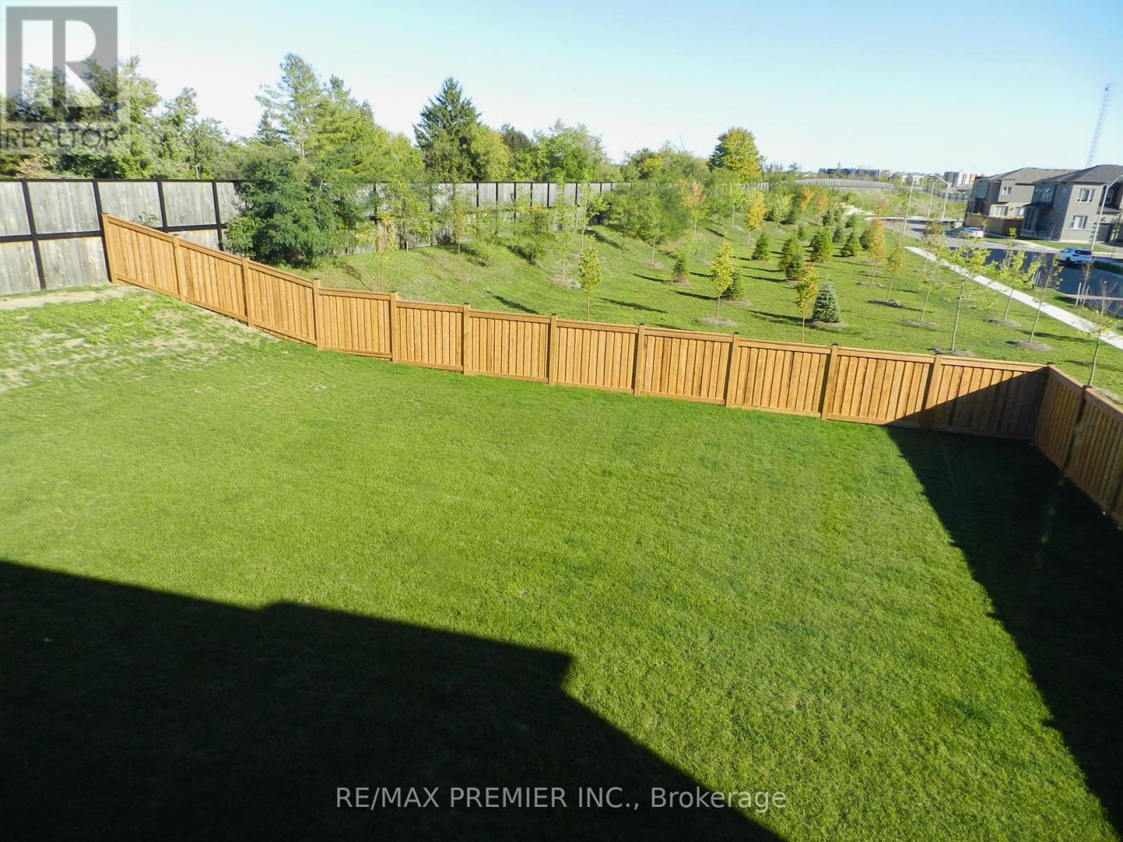 94 Turnberry Lane, Barrie (Painswick South), Ontario  L4N 6K7 - Photo 10 - S13072450
