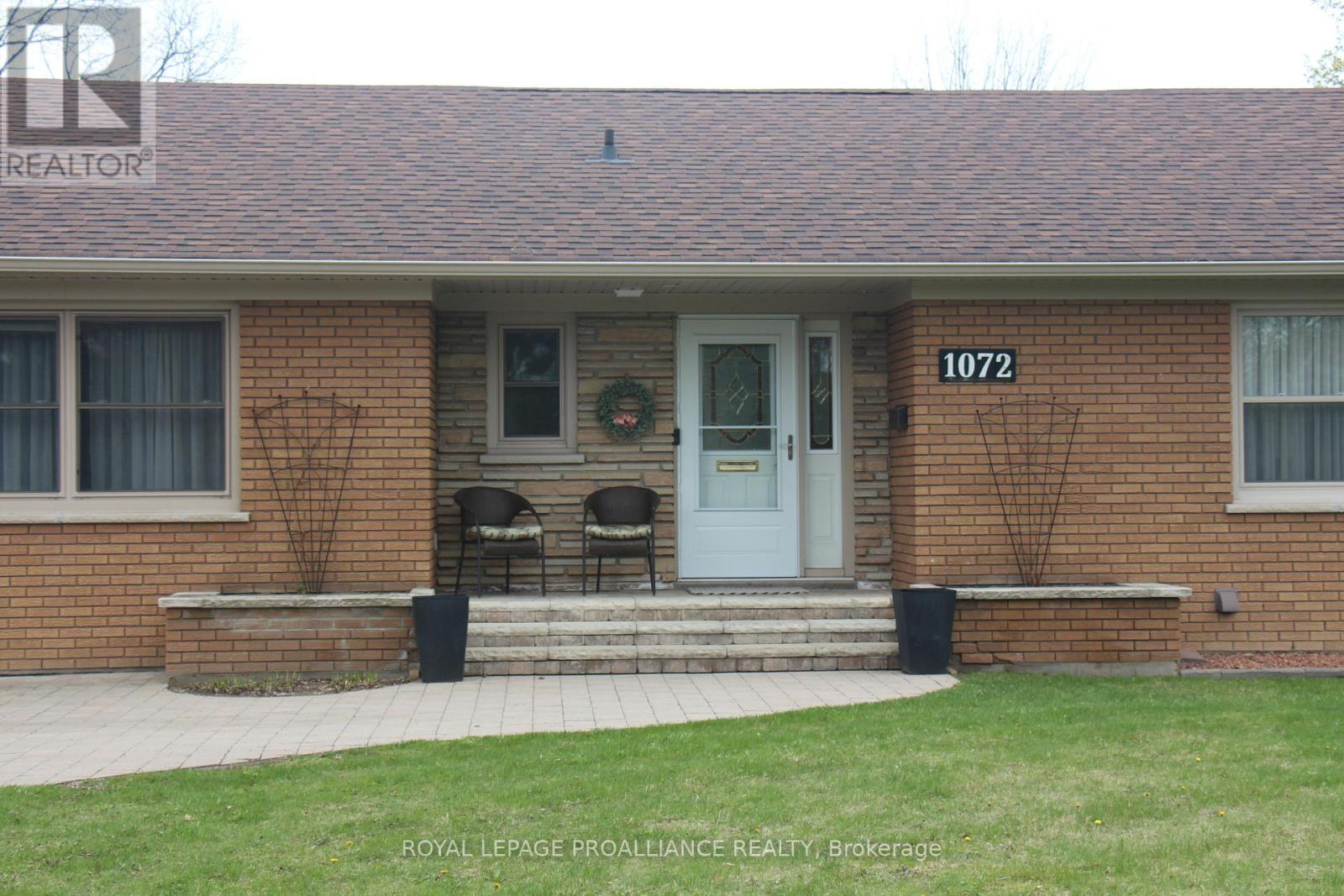 1072 Ontario Street, Cobourg, Ontario  K9A 3C7 - Photo 44 - X12940394