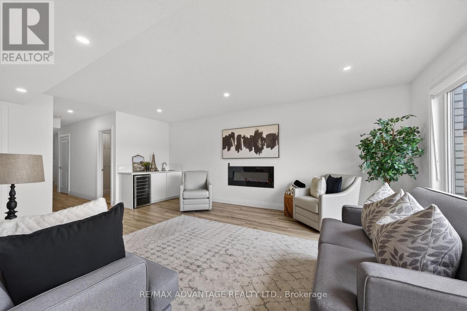 2156 Tokala Trail, London North, Ontario  N6G 0G7 - Photo 46 - X13072264