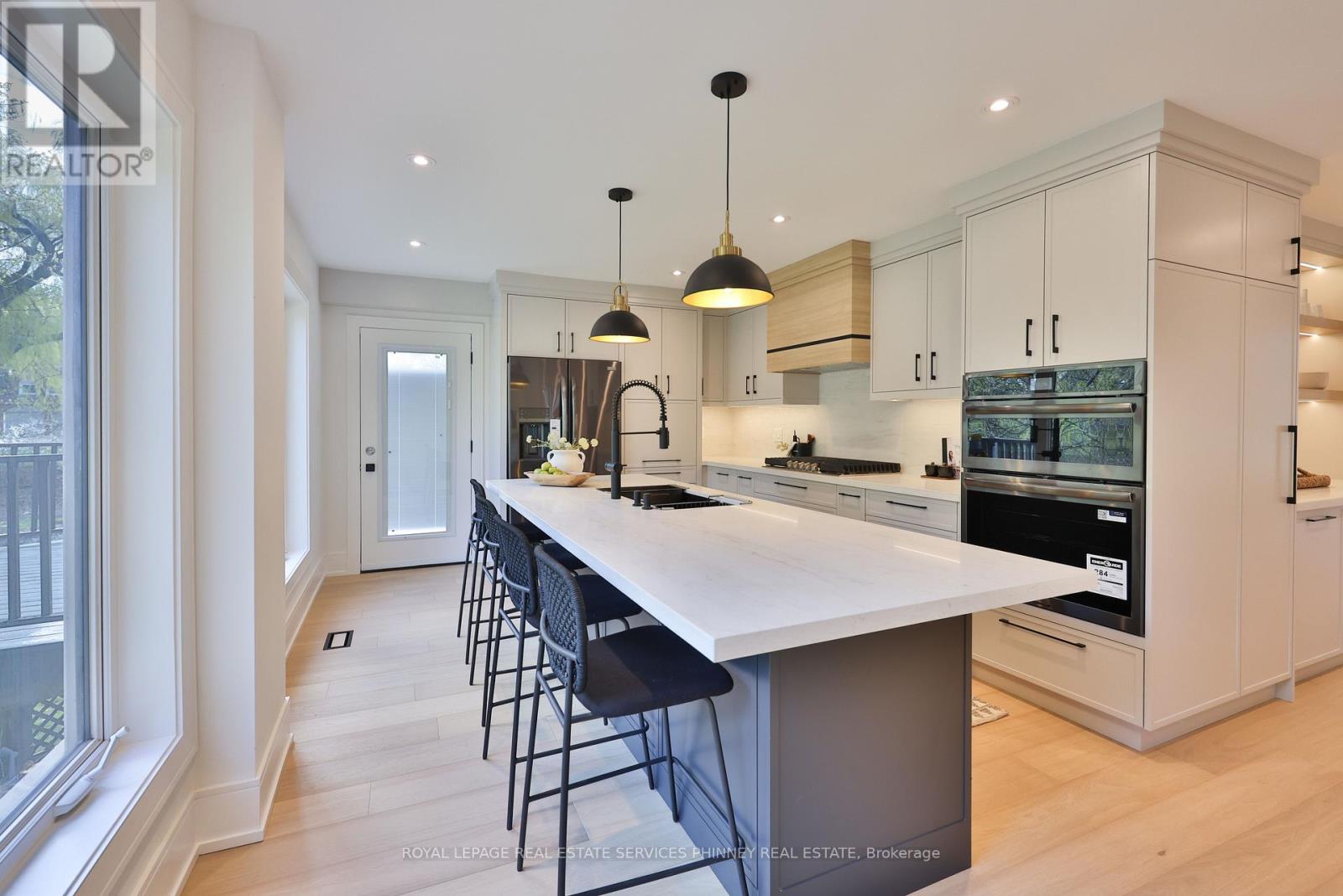 1340 Contour Drive, Mississauga, Ontario  L5H 1B2 - Photo 19 - W13072444