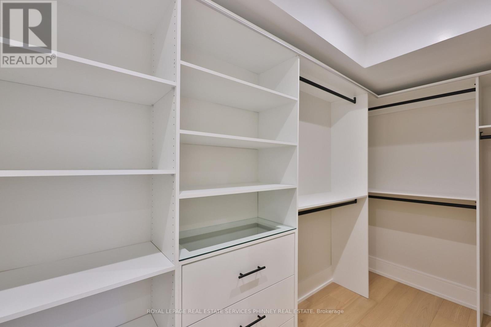 1340 Contour Drive, Mississauga, Ontario  L5H 1B2 - Photo 36 - W13072444