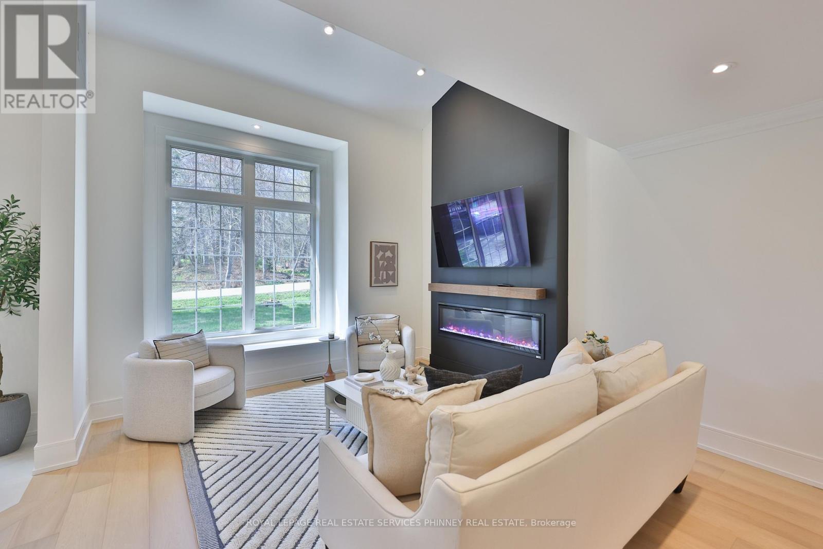 1340 Contour Drive, Mississauga, Ontario  L5H 1B2 - Photo 7 - W13072444